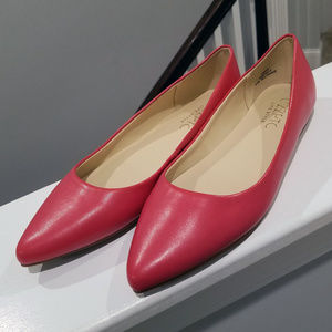 Red-Orange Leather Pointed Toe Ballet Flats, NEW